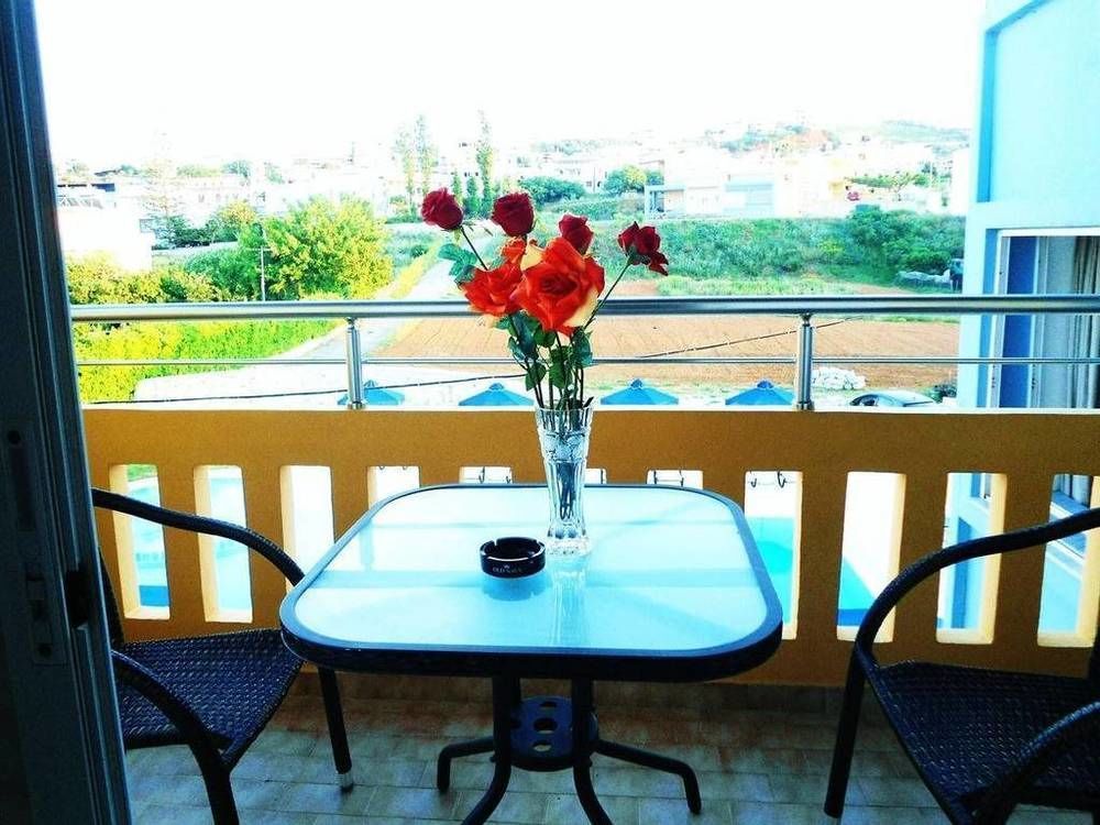 Irini Stalos Apartments Exterior foto