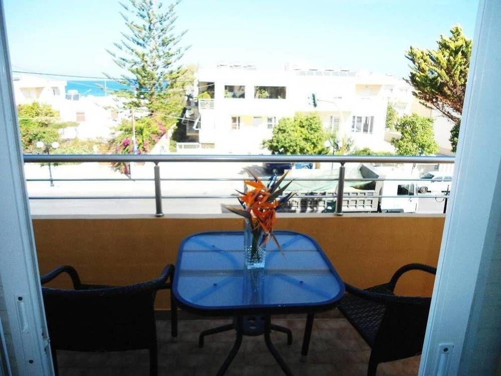 Irini Stalos Apartments Exterior foto