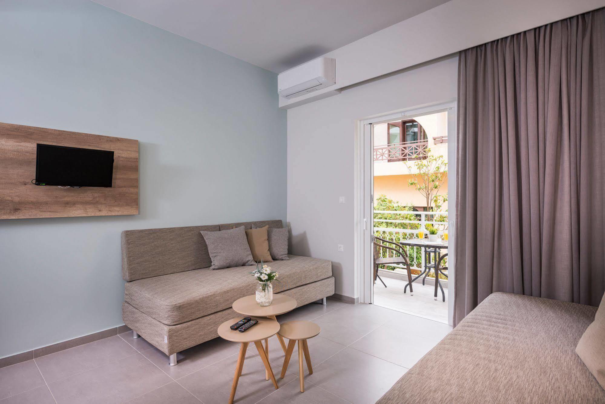 Irini Stalos Apartments Exterior foto